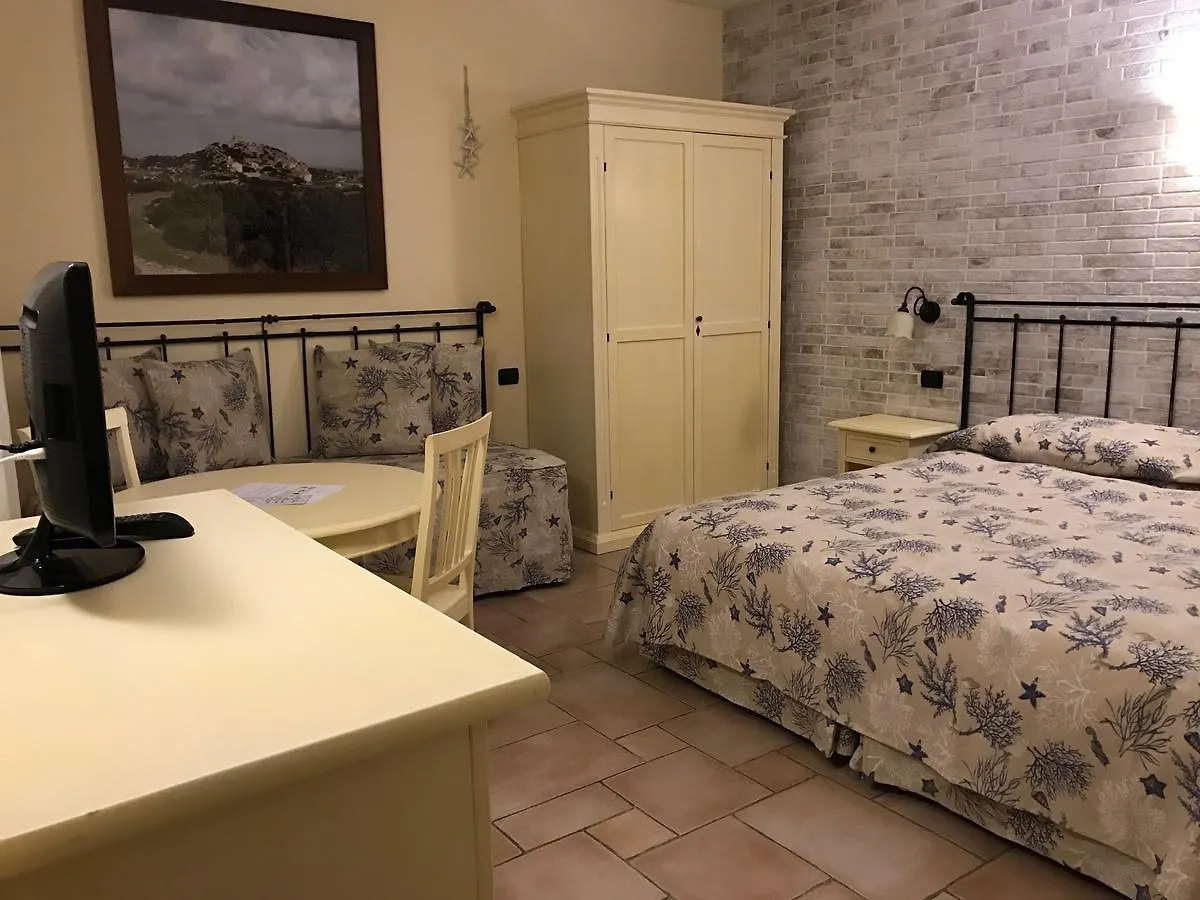 Hotel Villa Del Parco La Maddalena  3*, La Maddalena (Sassari)